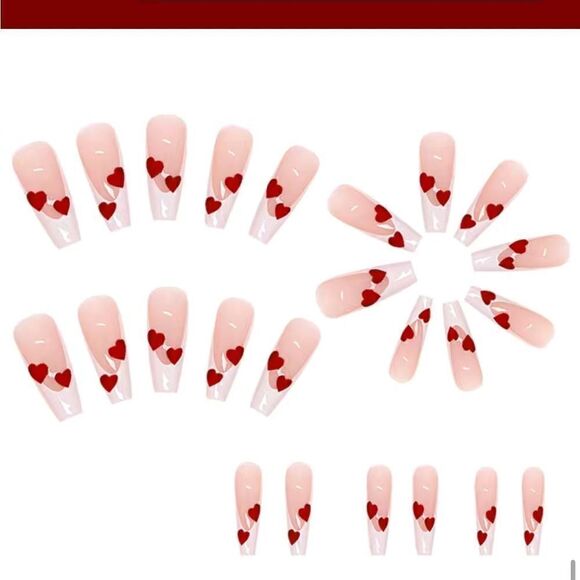 Heart fake nails ❤️❤️❤️❤️ - Picture 2 of 5